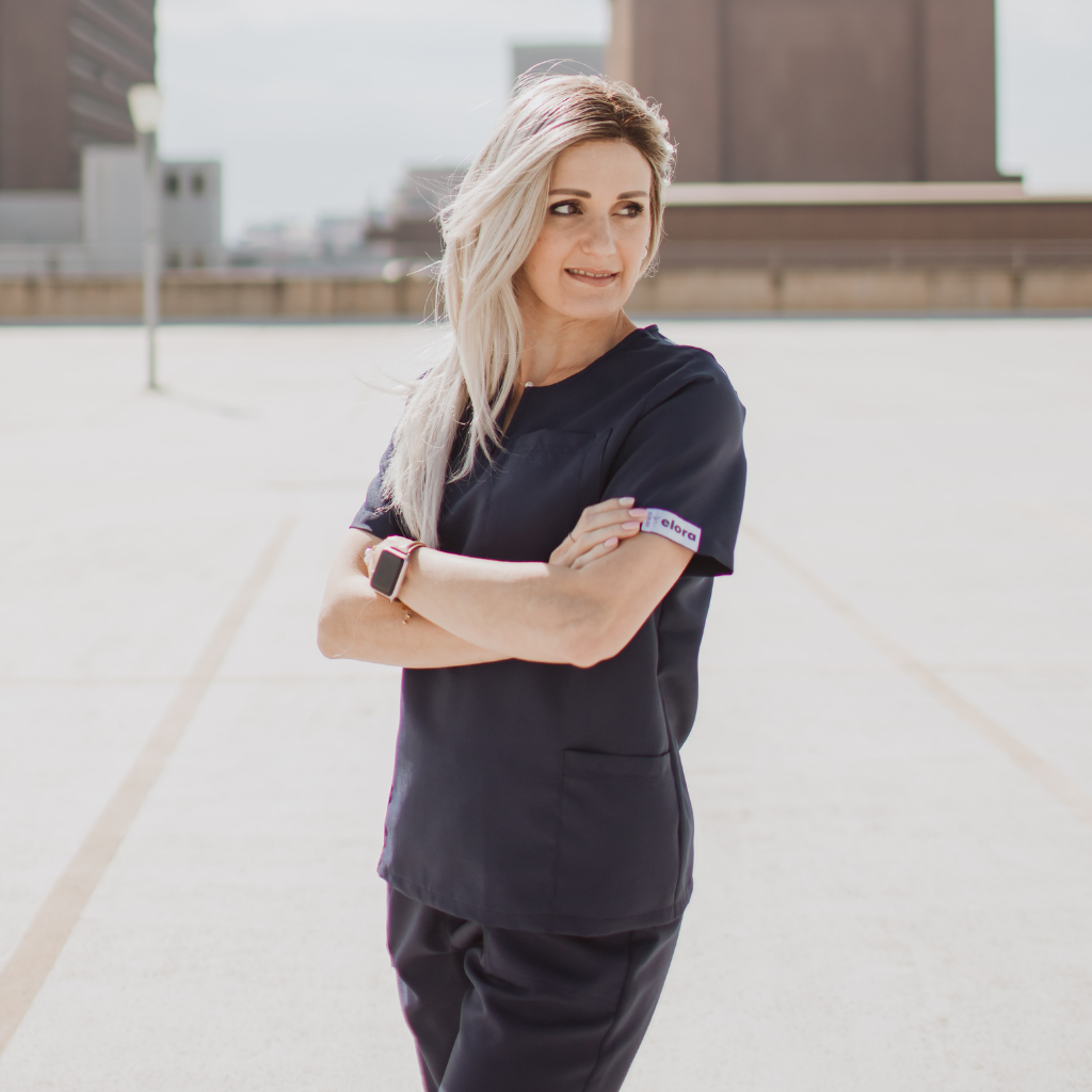 Scrub Top | Navy